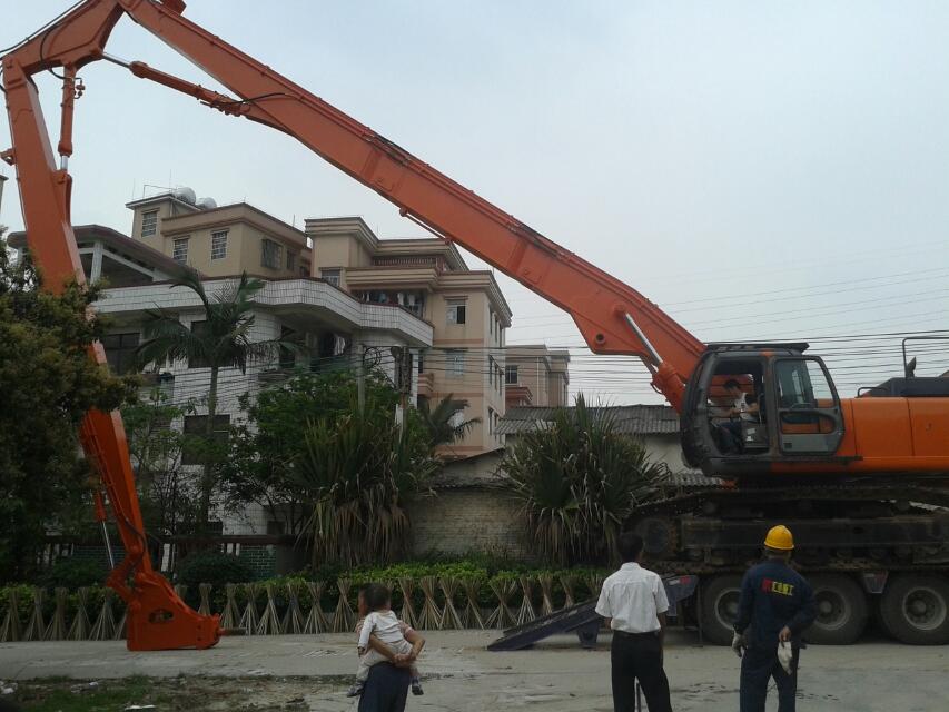挖掘機(jī)拆樓臂、三段式加長(zhǎng)臂、挖掘機(jī)改裝拆樓臂、挖掘機(jī)加長(zhǎng)臂廠家